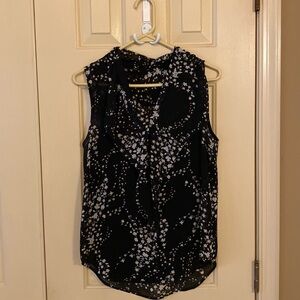 Ann Taylor Black floral sleeveless blouse size S